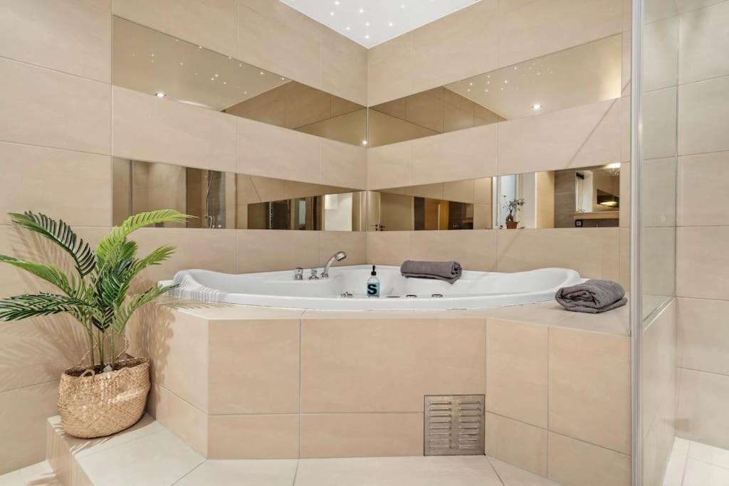 Penthouse Leilighet 200 Kvm Vakker Sjoutsikt. Appartement Bergen Buitenkant foto