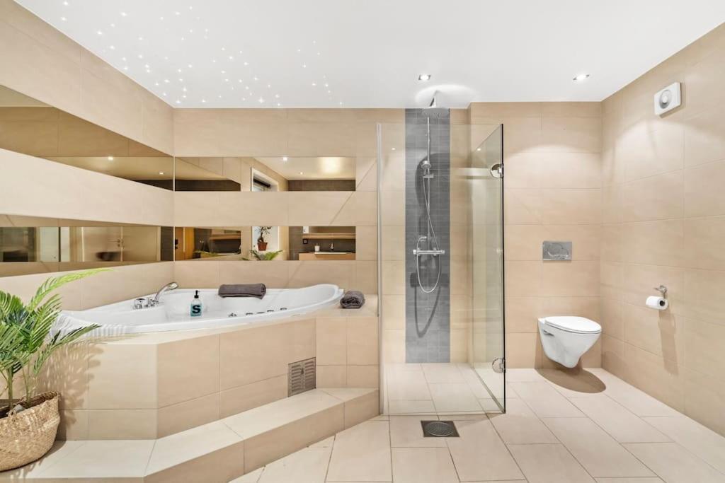 Penthouse Leilighet 200 Kvm Vakker Sjoutsikt. Appartement Bergen Buitenkant foto