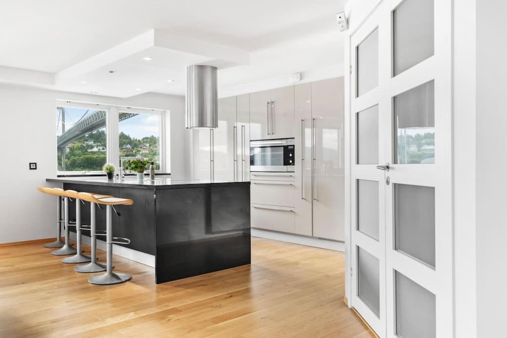 Penthouse Leilighet 200 Kvm Vakker Sjoutsikt. Appartement Bergen Buitenkant foto