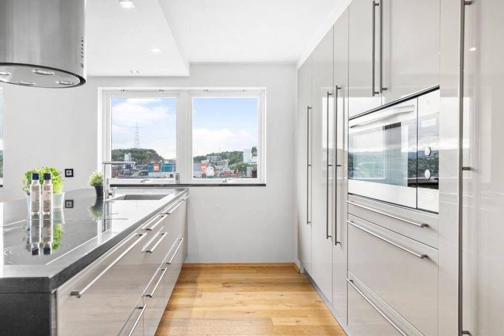 Penthouse Leilighet 200 Kvm Vakker Sjoutsikt. Appartement Bergen Buitenkant foto